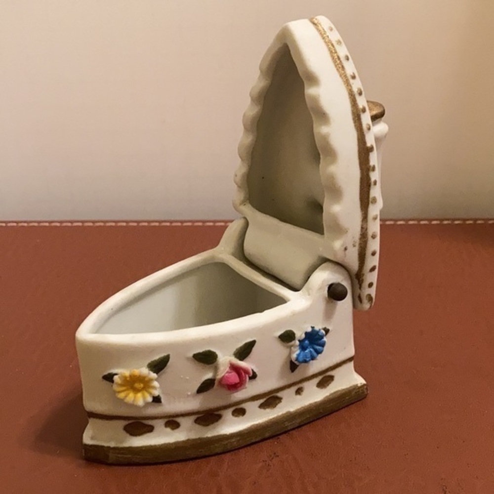 Vintage bisque iron hand painted hinged trinket box